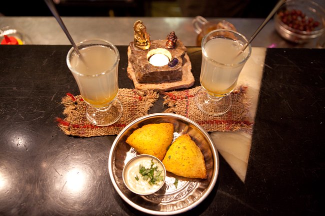 Гид по ресторанам Петербурга: куда сходить в дождливую погоду. Часть вторая (фото)