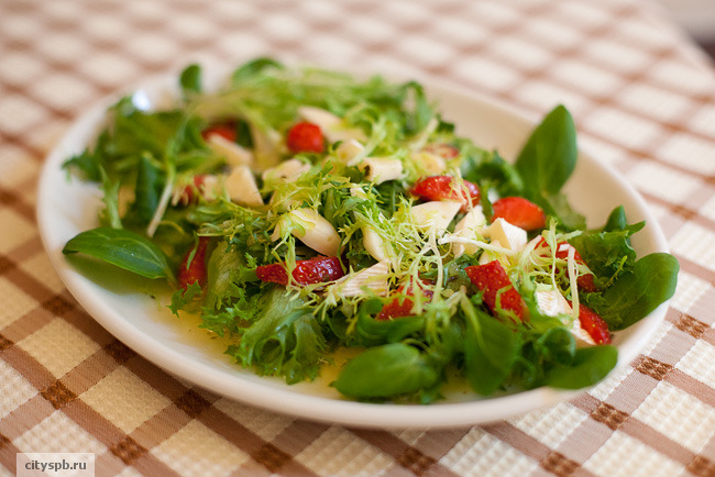 Где и почем можно вкусно пообедать в центре (фото)