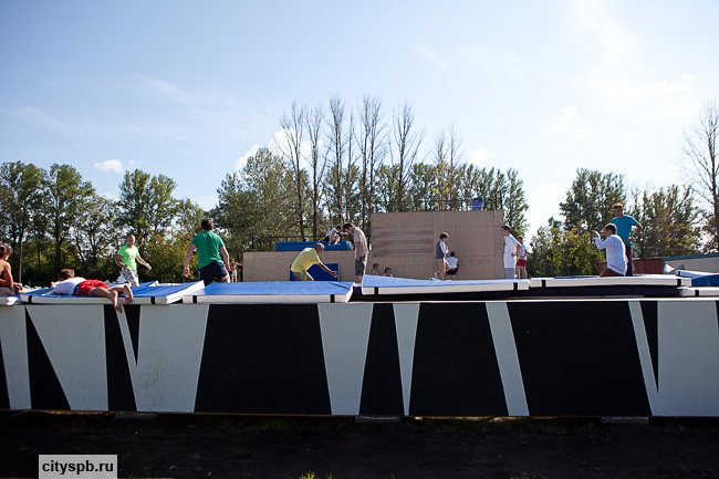 City-extreme: батутный спорт. Часть первая (фото)